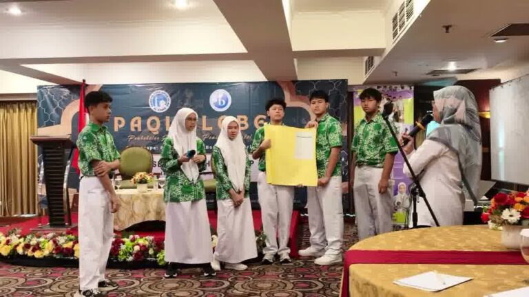 Kegiatan PAQI GLOBE IBDP SMA Islam Al Azhar 3 Jakarta dalam membangun aqidah, karakter Islami, dan wawasan global murid.