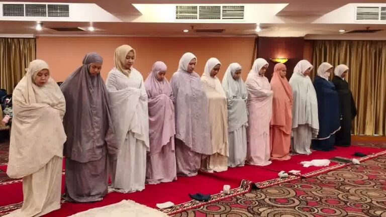 Kegiatan PAQI GLOBE IBDP SMA Islam Al Azhar 3 Jakarta dalam membangun aqidah, karakter Islami, dan wawasan global murid.